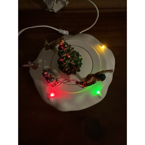 Lemax Coventry Cove Racing Rover 64485 - Doesn’t Move - Picture 3 of 8